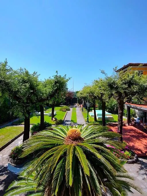 -Casa Padronale Fronte Mare- Apartment Massa  Italy