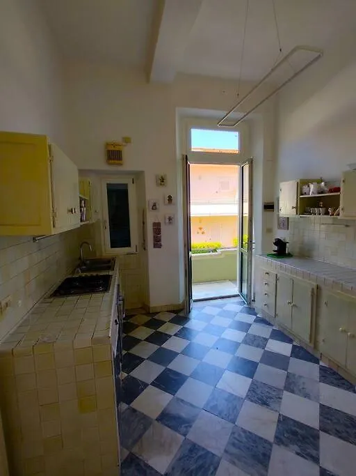 -Casa Padronale Fronte Mare- Apartment Massa  Italy